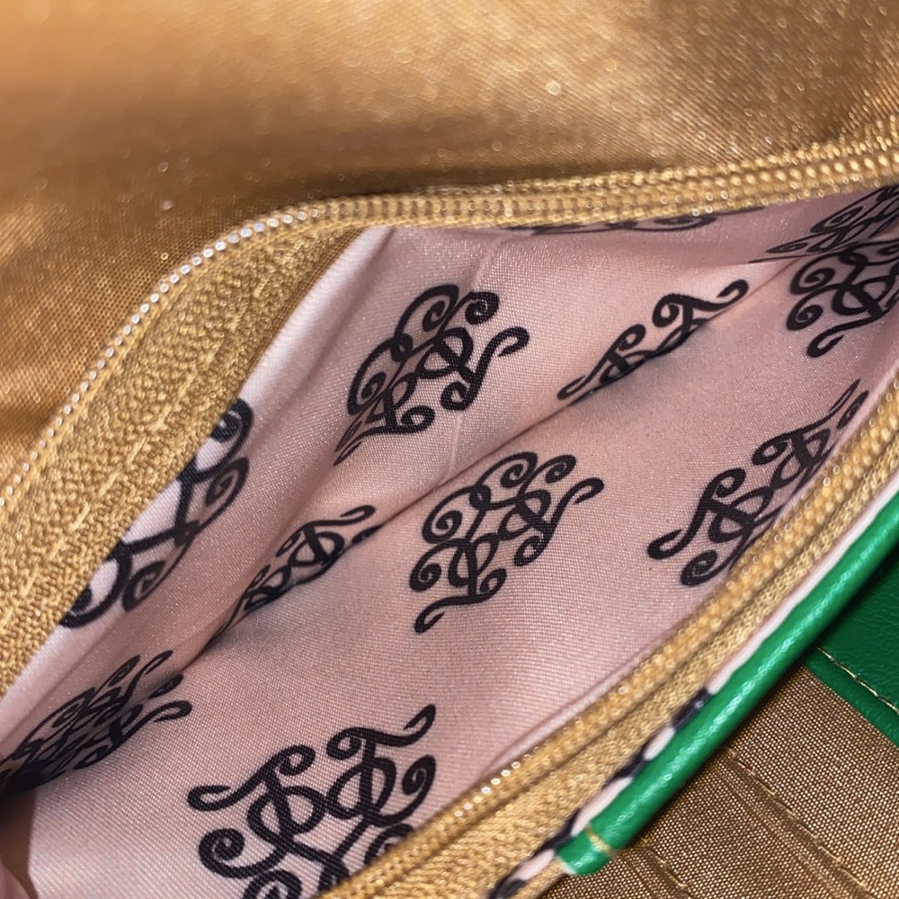 Jessica Simpson Wallet - Picture 6 of 7